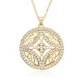 Collana con nodo celtico placcata in oro ed eleganti zirconi su sfondo bianco - Stile Nodo Celtico Circolare Geometrico (h229)