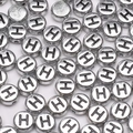 Flache runde 4x7mm silberne Acryl-Buchstabenperlen H für DIY-Schmuckherstellung - Buchstabe H