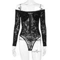 Eleganter schwarzer Spitzen-Bodysuit mit schulterfreiem Design und langen Ärmeln - S / Schwarz