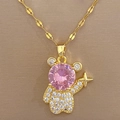 Dettaglio della collana a orsetto con testa in cristallo rosa e corpo con zirconi lucidi - Orso Stella con Zircone Rosa (G326)