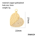 Vue macro du pendentif cœur évidé plaqué or avec micro-pavage de pierres de zircone - P00929-Grand Coeur Plein Zircone Or