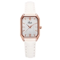 Dettaglio della cassa ottagonale in oro rosa e cinturino in pelle di coccodrillo bianco dell'orologio - Orologio Bianco