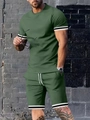 Détail d'un ensemble t-shirt à manches courtes et short à cordon avec bordure rayée verte - Vert Militaire