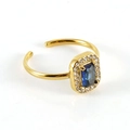 18K vergulde verstelbare ring met rechthoekige blauwe edelsteen en zirkonia's - Verstelbaar Open / Blauwe Zirkonia