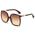 Oversized retro sunglasses with gradient lenses and gold metal cutout on the temples - Tea Frame Tea Yellow Gradient Lens