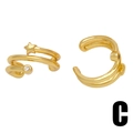 Goldenes mehrlagiges Earcuff-Set mit Sternanhängern und Zirkonstein auf weißem Grund - Stil C-Stern mit Zirkonia/Gold