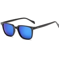 Gafas de sol cuadradas negras con lentes azules de espejo y remaches plateados retro - Lente de espejo azul / Negro Brillante