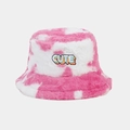 Détail d'un chapeau bob en peluche rose et blanc avec broderie CUTE arc-en-ciel - M (56-58cm) / Rose rouge