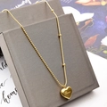 Goldene Herz-Halskette mit Love-Gravur und gemischtem Kugel-Schlangenkettendesign - Gold (Buchstabenherz)