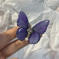 Traditionelle Schmetterlings-Haarklammer mit lila Flügeln und elegantem Perlenanhänger - Harz Perle Schmetterling / Lila