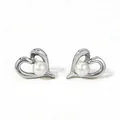 Pendientes de corazón plateados con perlas blancas para un estilo minimalista - Pequeño Plata (PD3397) / 12mm