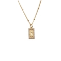 Collana in rame dorato con ciondolo religioso rettangolare e zirconi su sfondo bianco - 0197 Pendente Maria Rettangolare