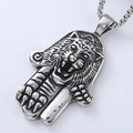 Collier pendentif Main de Fatma Viking avec gravures de tête de lion celtique en acier - Main de Fatma à Tête de Lion (Pendentif Unique Style 5)
