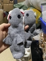 Chaussettes rigolotes en tricot requin gris avec yeux boutons et nageoires - Requin Enfants