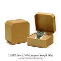 Goldene oktogonale Uhrenbox aus PU-Leder mit weißem Kissen, Größe 12x12x7,5 cm - Achteckige Box Gold