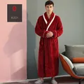Dicker dunkelroter Herren-Bademantel aus Flanell mit Schalkragen und weißer Paspelierung - M / Burgunder (Herren)