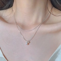 Collana a doppio strato in argento con perla a goccia e ciondolo a sfera metallica - Doppio Strato Perla e Sfera (XL2276)