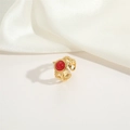 Minimalistischer verstellbarer Goldring mit rotem Harzedelstein und hohlem Banddesign - Rot