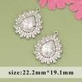 Ciondolo in argento placcato oro 18k con zircone a goccia e castone a raggiera - Stile Goccia d'Argento Girasole (ME1802B)