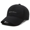Schwarze atmungsaktive Baseballkappe mit Narason-Logo und Laser-Lüftungsschlitzen - Verstellbar / Schwarz