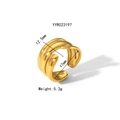 Detailansicht eines 12,5mm breiten goldenen Edelstahlrings mit 17mm Innendurchmesser - Minimalistischer Breiter Stil (YYR023197)