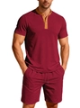Détail d'un ensemble bordeaux pour homme montrant le tissu jacquard et le col boutonné - S / Bordeaux