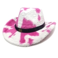 Détail du chapeau de cowboy en peluche à motif vache rose avec bande en cuir et emblème - M (56-58cm) / Sommet en Coeur / Rose Rouge