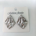 Vintage irregular rhombic earrings in silver finish with wrinkled foil metal texture - Fold Geometry / Steel