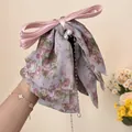 Haarklammer mit rosa Schleife, floralem Chiffon und hängenden Perlenketten-Verzierung - Pink Violett Kristall Quaste / Kristall Quaste Pferdeschwanz Clip