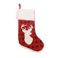 Weihnachtsstrumpf in rot-schwarzem Karomuster mit weißer Rentier-Silhouette und Kunstfellrand - Hirschkopf Stil