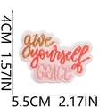 Bestickter Aufnäher 5,5cm x 4cm mit dem inspirierenden Text give yourself GRACE - Nr. 2-Schenken Sie Sich Selbst Gnade