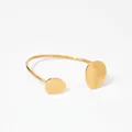 Brazalete abierto en forma de C dorado minimalista con discos orgánicos asimétricos - Estilo Dorado (KD1261)