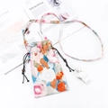 Borsa a tracolla floreale in maglia per cellulare con coulisse e perline di legno - Texture Blu Arancio