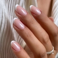 Classic French press-on nails in nude pink with silver glitter and white tips - Glue Style (JP3443)