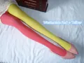 Détail de collants en velours rouge pastèque et jaune avec des ballerines roses - Entrejambe fermé / Rouge pastèque+Jaune