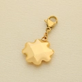 Detail of a wave-shaped gold star pendant with a lobster clasp and polished finish - Wave Hexagon Star Style (KLJ002-Z)