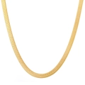 Elegante goldene flache Schlangenkette aus Edelstahl auf weißem Hintergrund präsentiert - 45cm / Gold 5mm