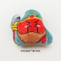 Détails de broderie du pendentif en peluche Guan Gong, taille 6,5 cm haut sur 7 cm large - Guan Gong
