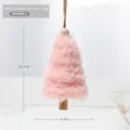 Ciondolo rosa a forma di albero di Natale in peluche con perla in legno e corda - Albero di Natale in Peluche Rosa