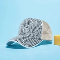 Berretto da baseball in argento con strass e rete traspirante per protezione solare - Taglia Adulto (Regolabile) / Cappello a rete bianco con strass argento
