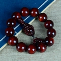 Grani di preghiera in sandalo rosso con ciondolo Buddha Maitreya scolpito a mano - Stile Buddha Maitreya (13 Grani) / 18mm