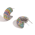 Boucles d'oreilles argentées en C serties de strass colorés au design arc-en-ciel - Argent/Acier - Zircone Multicolore