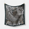 Pañuelo de seda vintage francés con estampado de leopardo verde oscuro y diseño de París - 53cm / Negro