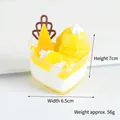 Modello mini cupcake al mango con panna in tazza a cuore, altezza 7cm per frigo - giallo limone