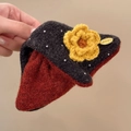 Detailed knit texture of a floral triangle hair claw with handcrafted wool details - Hair Claw Yellow-Black