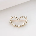 Elegant gold heart-shaped brooch inlaid with white pearls for women clothing decor - Xd825353