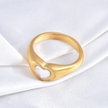Anillo de acero inoxidable chapado en oro de 18K con inserto de corazón blanco - US 6 / Dorado Blanco