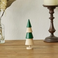 Mini-Weihnachtsbaum aus Holz in Grün und Naturfarben auf einem stabilen Rundsockel - Stil A - Grün