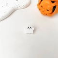 Dettaglio di un fermaglio per capelli a forma di fantasma bianco per Halloween - Mini fantasma di Halloween - 2,5 cm bianco