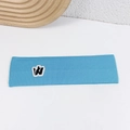 Diadema deportiva azul de punto acanalado para hombre y mujer con parche bordado W - Azul Lago